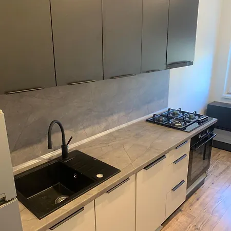 Your 11 With Parking アパート コシツェ