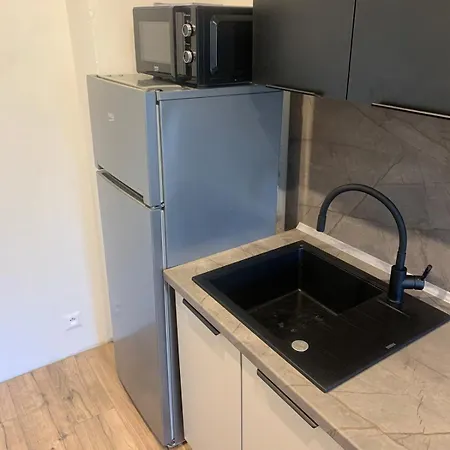 Your 11 With Parking アパート *